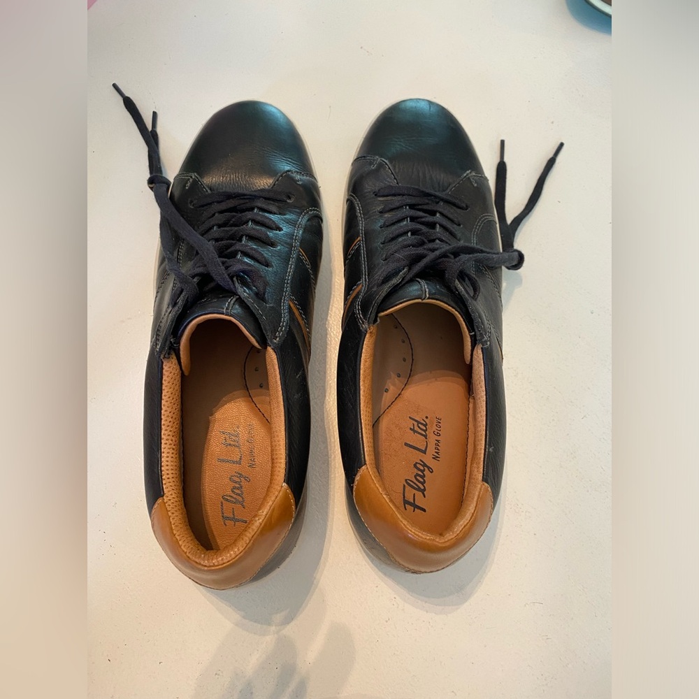 Flag Ltd Mens Size 10 Black Leather Casual Dress Shoes